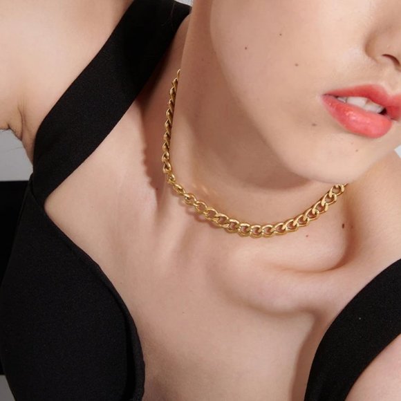 New 18K Gold Plated 18'' Cuban Link Chain Necklace - Picture 3 of 5